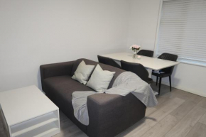 Self-Contained 1-Bed Flat in North Finchley